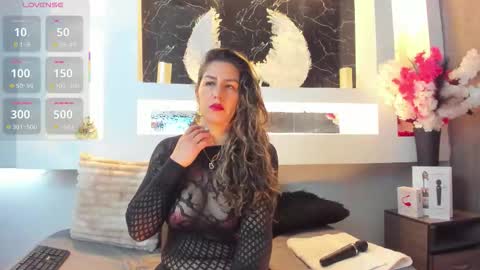 Cinthya  online show from 11.10.25