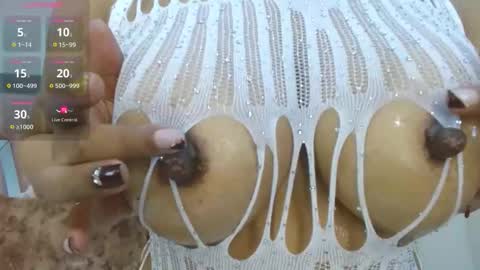 Cintia Hills online show from 11.12.25