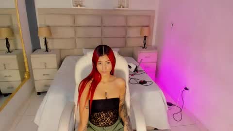 CintiaCollins  online show from 11.20.25