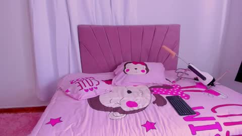 CintiaCollins  online show from 01.17.26