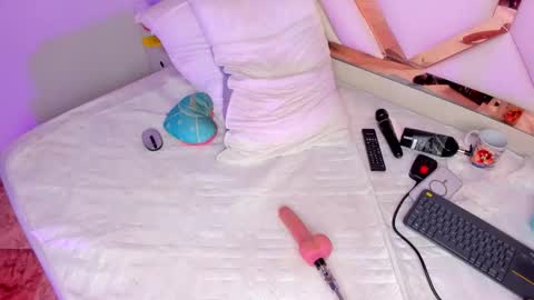 Cintia online show from 12.03.25