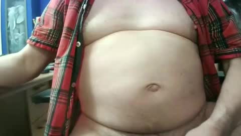 Snapshot of circus_bear chatting on 11.12.25 Circus Bear online show from 11.12.25