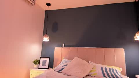 Anna online show from 02.14.26