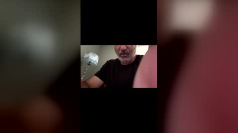 Snapshot of cj3d2 chatting on 04.05.26 Cjd32 online show from 04.05.26