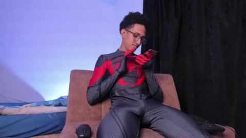 cj_davis1 online show from 10.29.25