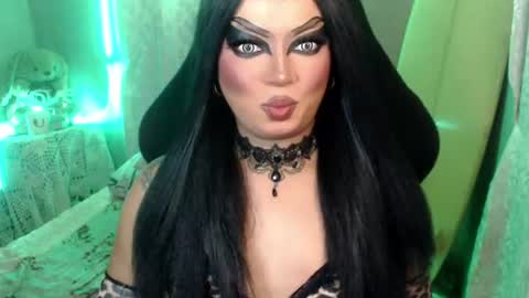 Snapshot of cj_parker69 chatting on 06.21.26 QUEEN CESS online show from 06.21.26