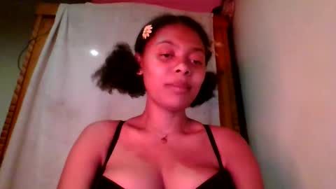 Snapshot of ckamilla45 chatting on 09.08.25 ckamilla45 online show from 09.08.25