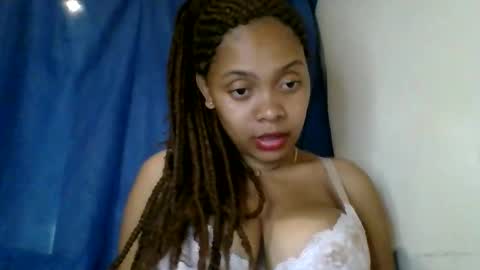 Snapshot of ckamilla45 chatting on 09.24.25 ckamilla45 online show from 09.24.25