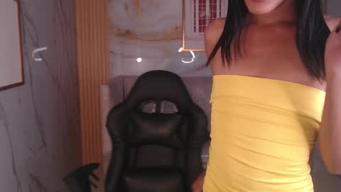 Snapshot of clara_evans_s chatting on 03.08.25 Clara online show from 03.08.25