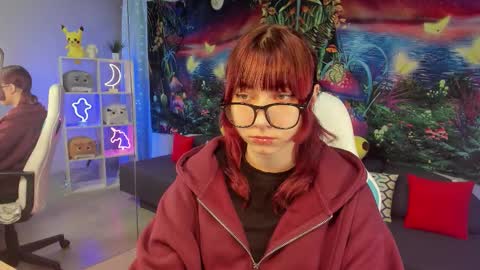 clarabenson online show from 11.08.25