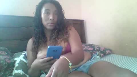 Clarah0123 online show from 11.08.25