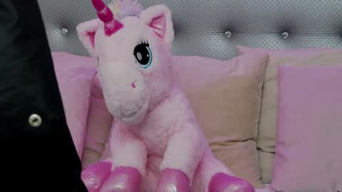 ClaraHazel online show from 12.30.24