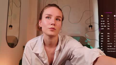 Snapshot of clare_ff chatting on 06.16.26 Claire online show from 06.16.26