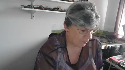 Snapshot of clarem chatting on 05.02.26 clare nylons online show from 05.02.26
