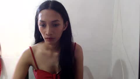 Snapshot of clarita_123 chatting on 06.25.26 clarita_123 online show from 06.25.26