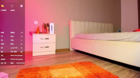 Yumi online show from 12.04.25