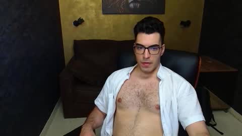 Snapshot of clarkslade chatting on 10.11.25 ClarkSlade online show from 10.11.25