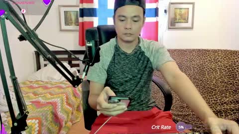 Snapshot of clarkyplaze chatting on 01.05.25 Clark online show from 01.05.25