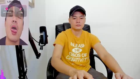 Snapshot of clarkyplaze chatting on 01.25.25 Clark online show from 01.25.25