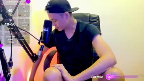 Snapshot of clarkyplaze chatting on 02.02.25 Clark online show from 02.02.25