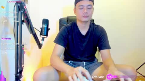 Snapshot of clarkyplaze chatting on 02.06.25 Clark online show from 02.06.25