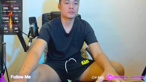 Snapshot of clarkyplaze chatting on 02.22.25 Clark online show from 02.22.25