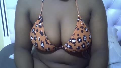 classy_zoey online show from 10.16.25