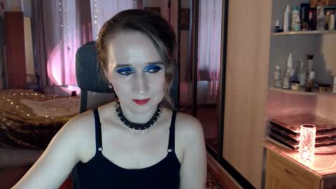 classyinna online show from 10.24.25