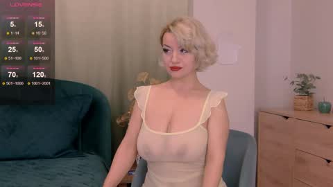 Classy Tinna online show from 12.11.24