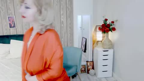 Classy Tinna online show from 03.19.26