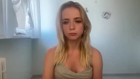 ClaudiaGold online show from 09.12.25