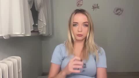 ClaudiaGold online show from 10.30.25