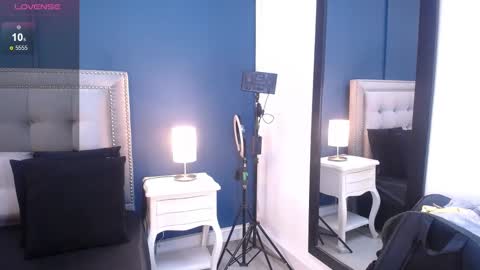 Anastasia Owen online show from 01.10.25