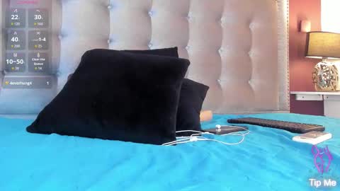 Anastasia Owen online show from 10.28.25