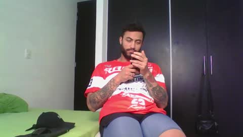 Snapshot of claybrown_ chatting on 05.16.26 Clay online show from 05.16.26