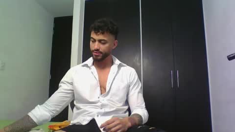 Snapshot of claybrown_ chatting on 05.22.26 Clay online show from 05.22.26