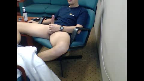 Snapshot of clayyalc2 chatting on 02.21.25 clayyalc2 online show from 02.21.25