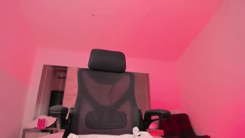 Cleo Adams online show from 03.11.25