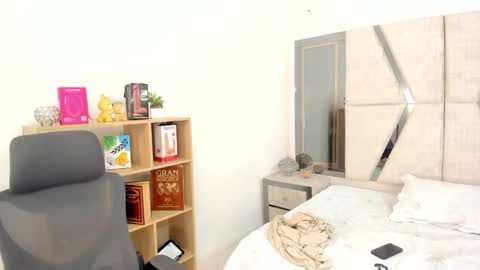 Cleo Adams online show from 09.16.25