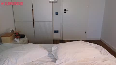 Cleopatra online show from 03.25.26