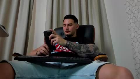 Snapshot of clintmasterss chatting on 06.16.26 ClintMasterss online show from 06.16.26