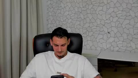 Snapshot of clintmasterss chatting on 06.18.26 ClintMasterss online show from 06.18.26
