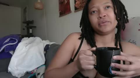 High Queen Clio online show from 02.11.25