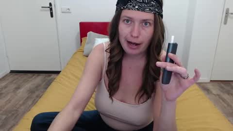 Syl  online show from 02.13.25