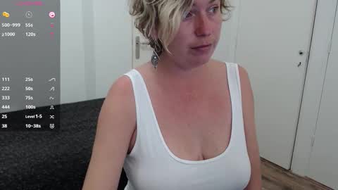 Syl  online show from 10.16.25