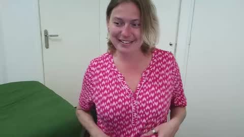 Syl  online show from 04.10.26