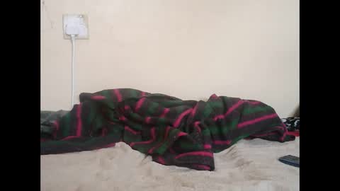 Snapshot of clity_creamer chatting on 09.10.25 clity_creamer online show from 09.10.25