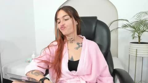 Cloe  online show from 01.05.26