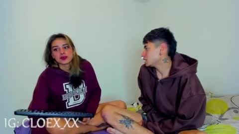 Snapshot of cloe_and_taylor chatting on 06.02.26 Cloe and Taylor online show from 06.02.26
