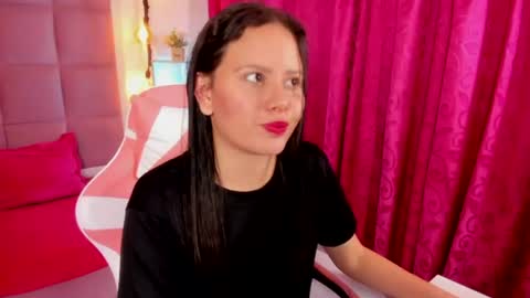 Snapshot of cloe_cutte_ chatting on 07.31.26 cloe_cutte_ online show from 07.31.26